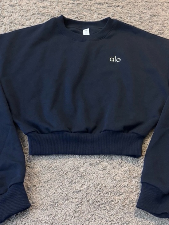 ALO Yoga Sweaters - ALO Yoga Navy Cropped Crew Sweatshirt